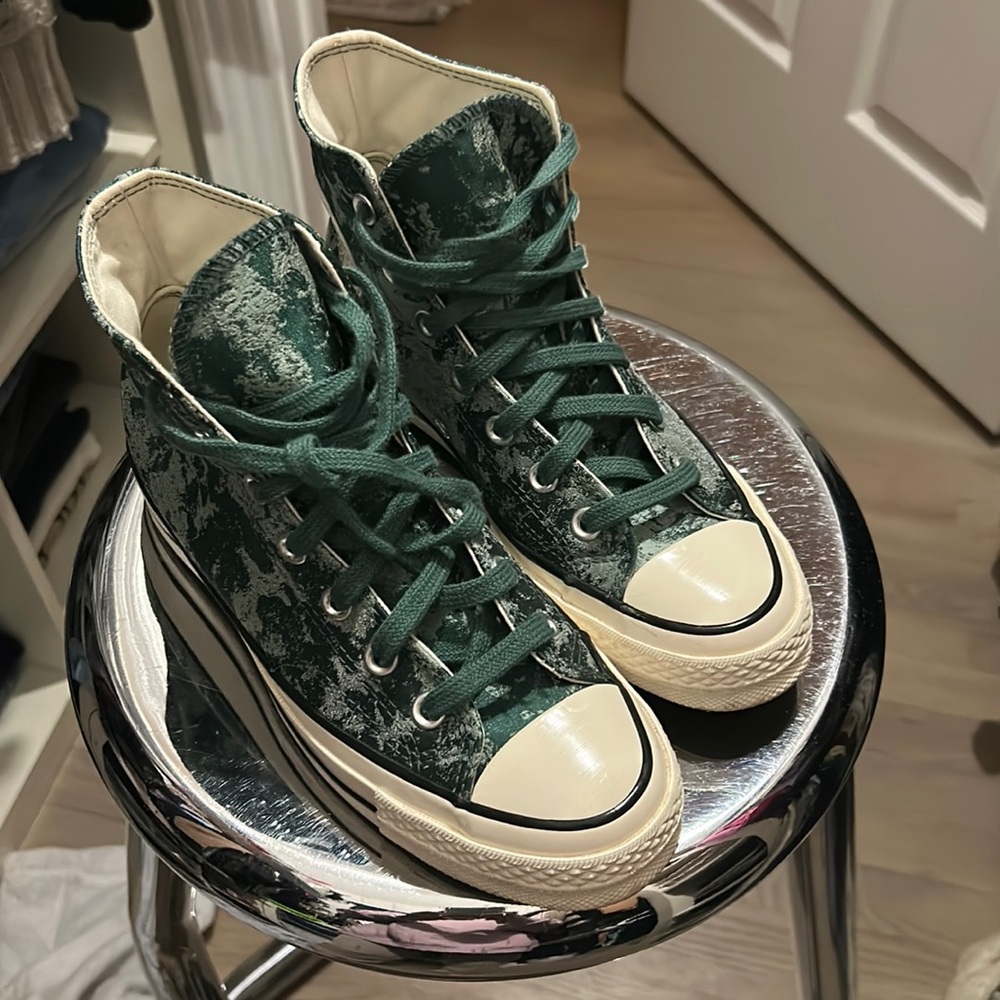 Converse shoes Rare brand new